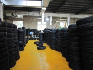 Увеличьте производительность езды с 145/70R12 PCR Автомобильные шины подходят для колес 16-20 дюймов