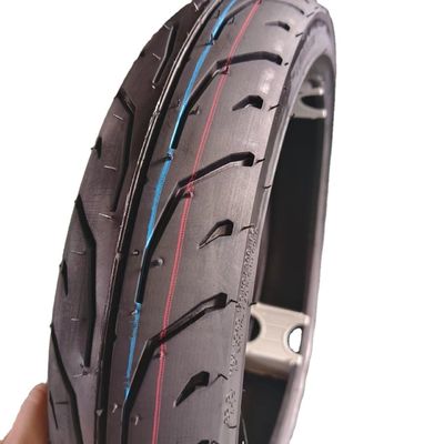 80/90-14 Безтрубная мотоциклетная шина с сертификатом и черным цветом натуральной резины