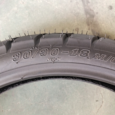 Продажа Мотоциклетная шина Шина 90/90-18 с 6pr/8pr Ply Rating Natrual Rubber