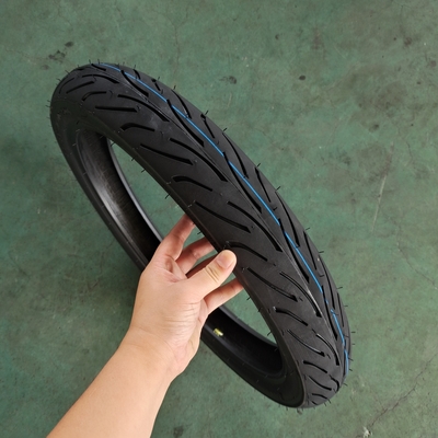 Черная мотоциклетная шина / Llantas de Moto / Neumatico Moto с содержанием каучука 35%-55%