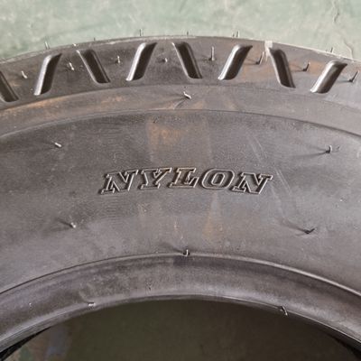 35%-55% содержание каучука 5.00-12 Мотоциклетная шина идеально подходит для вашей езды