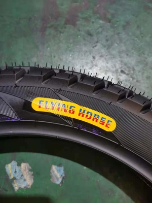 Мотоциклетные шины 17 Ban Motor Tubeless Pneu Moto с 6 PR Ply Rating и корпусом шины