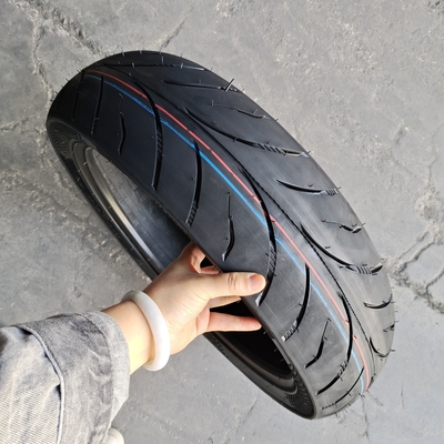 6pr/8pr Мотоциклетная безтрубная шина 140/70-17 с OEM приемлемым и Ply Rating 6pr/8pr