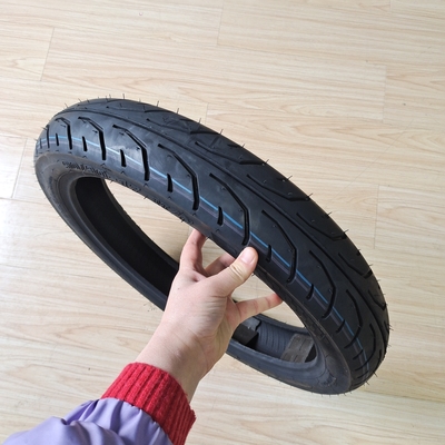 35%-55% Содержание каучука 90/90-17 TL Мотоциклетная шина для сертификации ISO9001