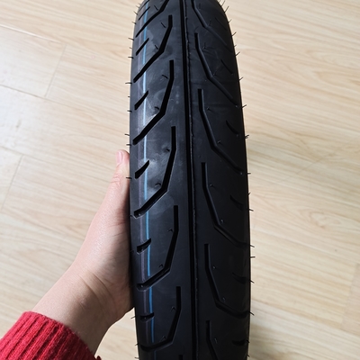 35%-55% Содержание каучука 90/90-17 TL Мотоциклетная шина для сертификации ISO9001