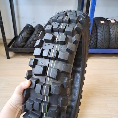 Мотоциклетная шина 110/90-18 8PR для Венесуэлы Содержание черной резины 35%-55%