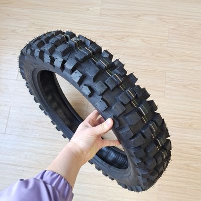 Мотоциклетная шина 110/90-18 8PR для Венесуэлы Содержание черной резины 35%-55%