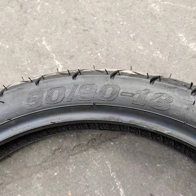 Nature Rubber Tubeless 90/90-18 Мотоциклетная шина с запасной частью Продолжительность службы 20000 км