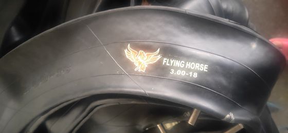 Упаковка резины 35% Llantas neumaticos de moto прямого цвета шины мотоциклов