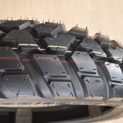 Глубокий дизайн Мотоциклетные шины/шины OEM 100/90-17 110/90-17 TT/TL с содержанием каучука 35%-55%