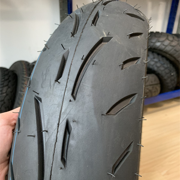 Глубокий дизайн шины мотоцикла Shinko 130/70-17 для глубокого дизайна протектора