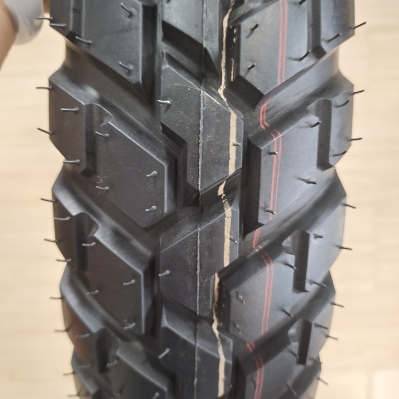 Глубокий дизайн Мотоциклетные шины/шины OEM 100/90-17 110/90-17 TT/TL с содержанием каучука 35%-55%